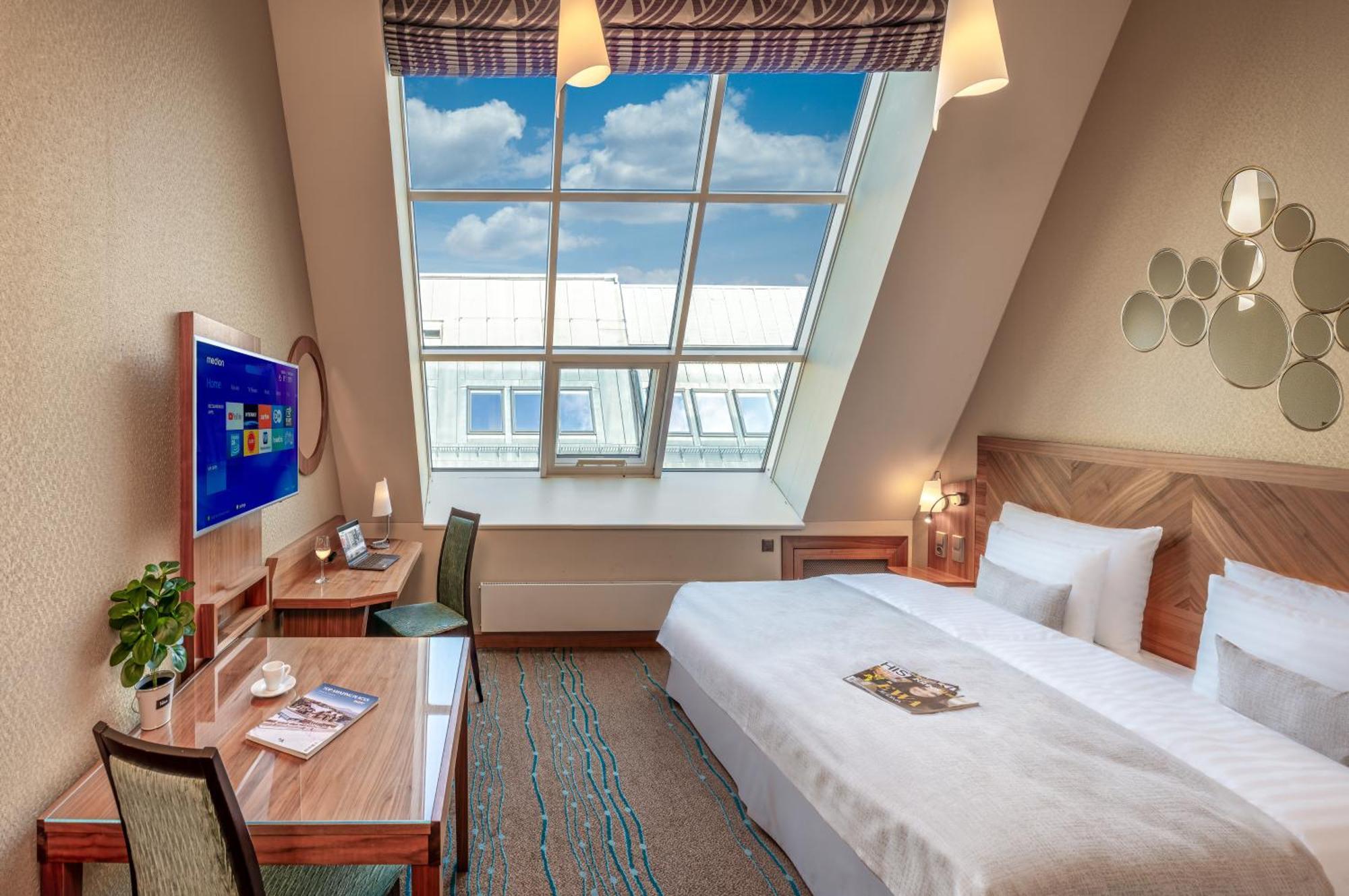 Crown Palace Apartments By Adrez Prague Ngoại thất bức ảnh