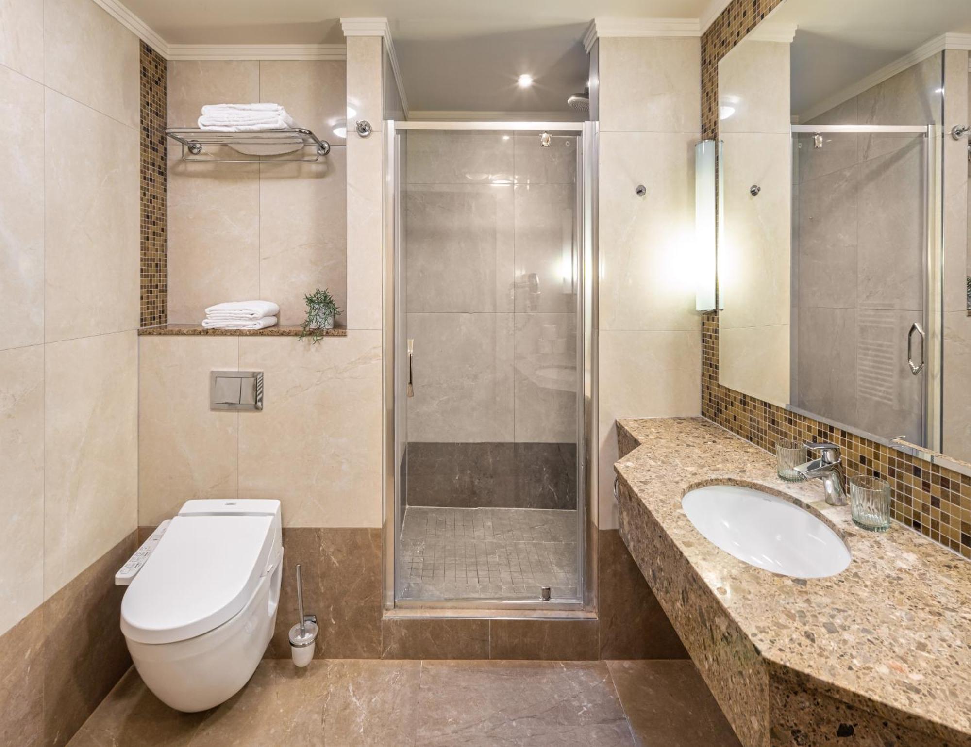 Crown Palace Apartments By Adrez Prague Ngoại thất bức ảnh
